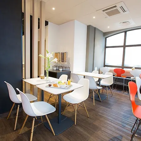 Ibis Centre 3*