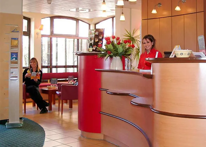 Ibis Centre Hotel 3*